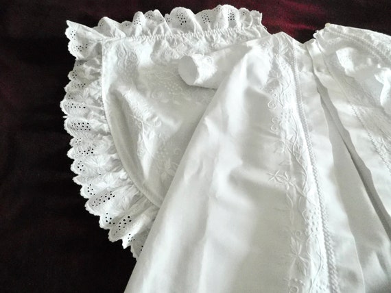 French Christening Cape  Vintage in Cotton Pique … - image 3
