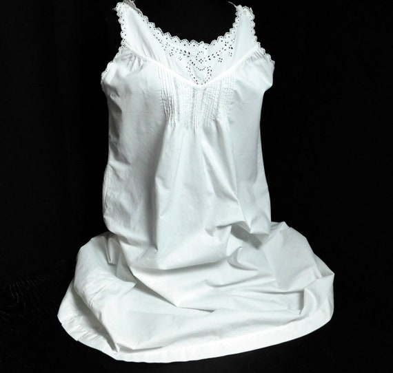 NEW PRICE French Vintage Chemise Nightgown Fine C… - image 2