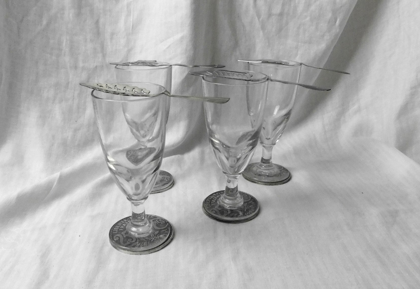 Lot 4 verres à absinthe anciens