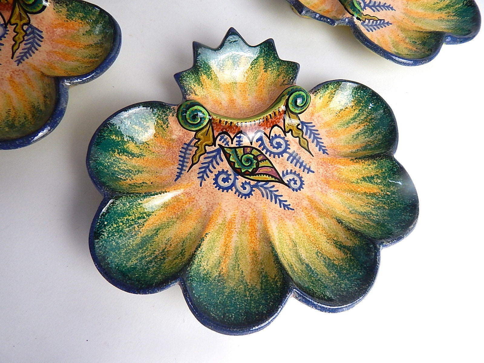 Français Assiette d'huîtres Quimper Vintage Par Fouillen