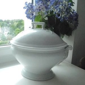 Antique French Porcelain Soup Tureen Fine and Elegant c1870 to 1910