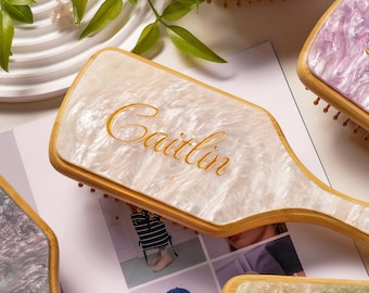 Personalized Engraved Hair Brush,Bridesmaid Gift,Custom Name Comb,Comb with Birth Flower,Square or Round Comb,Gift for Her,Wedding Gift