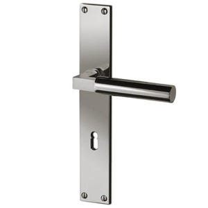 May include: A polished chrome door handle with a rectangular backplate and a horizontal lever. The handle features a keyhole and is mounted with four screws. The design is modern and minimalist, suitable for interior doors.