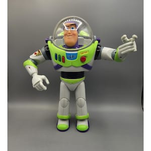 1995 Toy Story Buzz Lightyear 1st Run 1st edition Ultimate Talking Action Figure image 3
