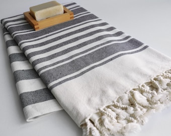 Classic Beach Towel dry quickly and they're regular thickness multi-functional Bath Towel – Black Stripes