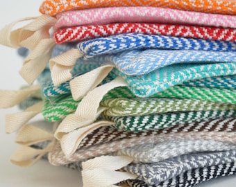 Kitchen Pot Holder, Multicolored Hot Pad, Diamond Pattern and Two-Tone, Gift for Special Occasions