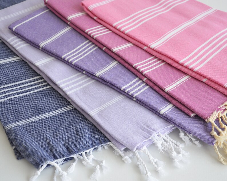 BathStyle / Beach-Bath Towel dry quickly and they're regular thickness so you can use them on the beach, in sports or while travelling. image 9