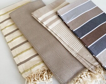 Set of 4 Towels Beach-Bath Towel dry quickly and they're medium thickness multi-functional Towels