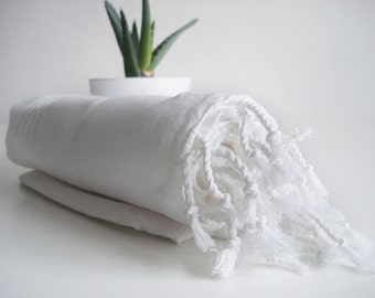 Classic Beach Towel dry quickly and they're regular thickness multi-functional Bath Towel