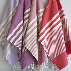 Beach-Bath Towel dry quickly and they&#39;re regular thickness so you can use them on the beach, in sports or while travelling.