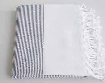 Classic Beach Towel dry quickly and they're regular thickness multi-functional Bath Towel