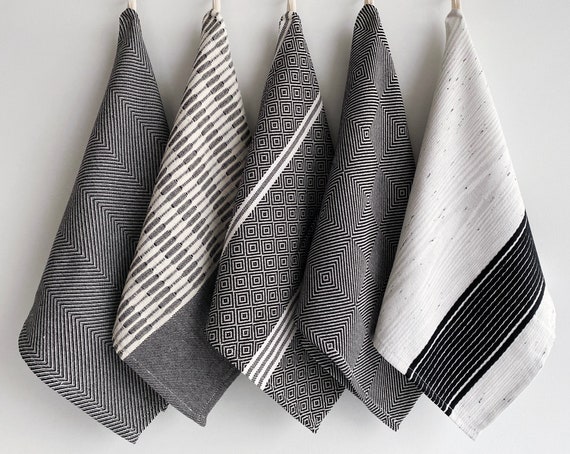 Black and white striped kitchen towels discount