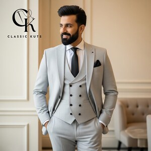 Hellgrauer 3-teiliger Herrenanzug | Doppelreihige Weste | Maßgeschneiderte Hochzeit & Abendkleidung | Perfekt für Bräutigam | Elegantes Geschenk für Ihn