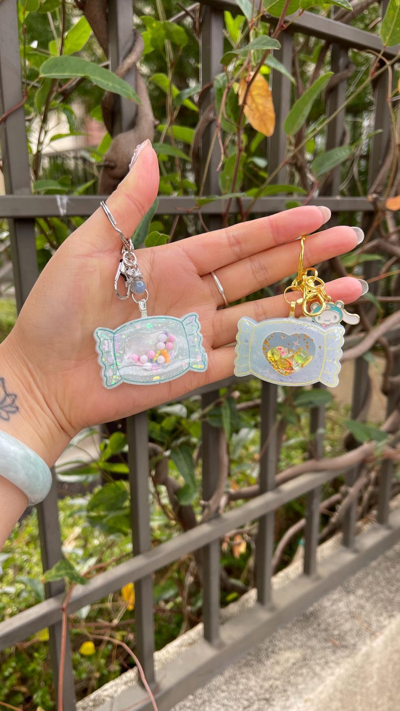 Resin Dry Shaker Candy Keychain (2 Options) - Etsy