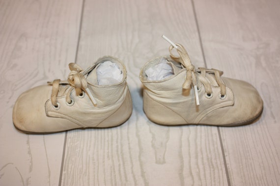 Vintage white leather baby shoes pair of baby sho… - image 3