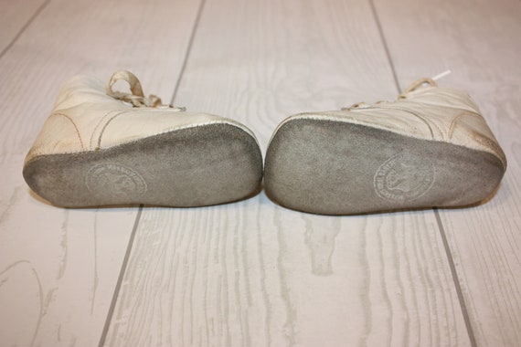 Vintage white leather baby shoes pair of baby sho… - image 6