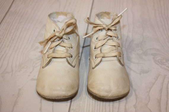Vintage white leather baby shoes pair of baby sho… - image 1