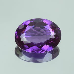 Certified Oval Alexandrite Loose Gemstone: Color-Changing Stone, Brazil (26x20x09 Approx.)