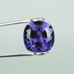 Certified AAA Grade Cushion Cut Alexandrite Gemstone: Color Change Crystal for Ring Making