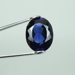 Certified AAA Ceylon Blue Sapphire Gemstone: 26x20mm Oval Loose Stone