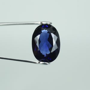 AAA Blue Sapphire Gemstone: Certified 25x18mm Oval Ceylon Loose Gem For Jewelry Making.