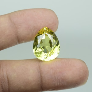 AAA Ceylon Yellow Sapphire Pear Cut Gemstone: 19x15mm Radiant Faceted Stone