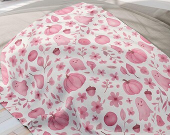 Pink Halloween Ghost Fleece Throw Blanket: Spooky Pumpkin Decor