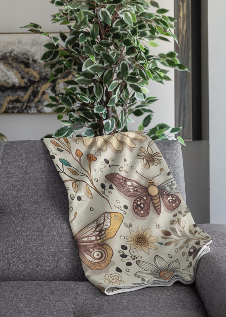 moth blanket, spring throw, cozy throw blanket, housewarming gift. imagen 12