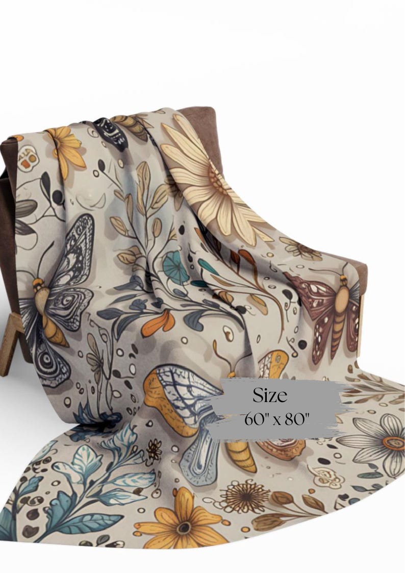 moth blanket, spring throw, cozy throw blanket, housewarming gift. imagen 7