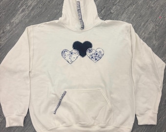 *p(R)ojectR® Heart P Hoodie Unisex Broken Heart Hoodie