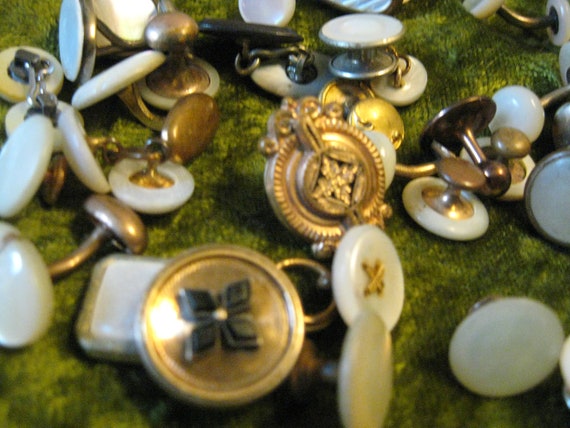 35 Vintage Mother of Pearl Cuff Links and Stud Bu… - image 5