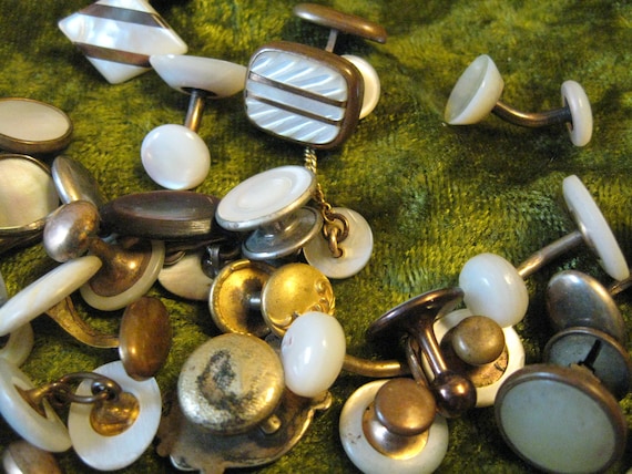 35 Vintage Mother of Pearl Cuff Links and Stud Bu… - image 4