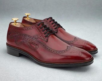 Men’s Burgundy Leather Brogue Dress Shoes – Handcrafted Oxford Wingtip Shoes for Formal & Business Wear