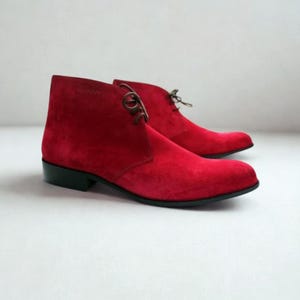 Handmade Red Suede Leather Ankle Boots: Men&#39;s Luxury Chukka Shoes