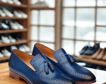 Handgemaakte blauwe leren loafers met kwastjes: brogue-instappers voor heren van ZeeStore313