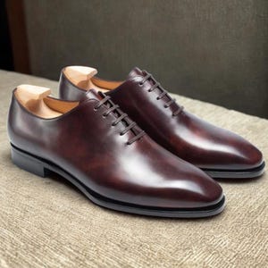 dark burgundy dress shoes Burgundy Oxford Dress Shoes for Men. HolloMen