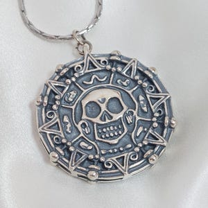 Pirates of the Caribbean Silver Coin S925 Silver Coin Aztek Silver Coin Pendant Necklace Wearable Movie Prop