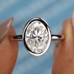 Anel de diamante oval, anel de casamento com bisel, anel de noivado em ouro amarelo 14K, oval alongado, anel solitário com bisel, oval cultivado em laboratório, presente para ela