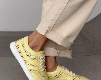Barefoot sneakers with through perforation - Easy walking made of genuine leather