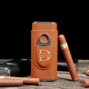 Personalized Cigar Case, Leather Cigar Holder with Cutter, Cigar Travel Case, Groomsmen Gifts, Gift for Dad Husband Gift for Him