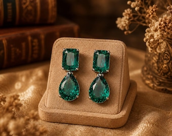 Emerald Green Drop Earrings, Vintage Style Teardrop Dangle Earrings, Elegant Bridal Jewelry, Statement Green Gemstone Earrings, Gift for Her