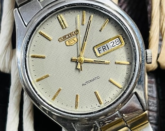 70's VINTAGE SEIKO 5 Blue Dial Automatic Watch 7019-7370 - Etsy