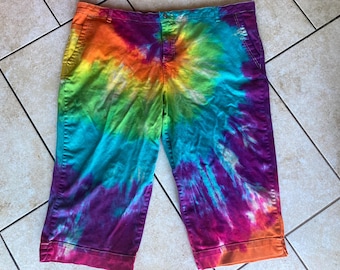 Tie Dye Rainbow Capris | Size 24W Women's Upcycled