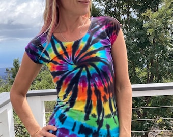 Tie Dye Rainbow Tee Shirt | Women's Medium Upcycled