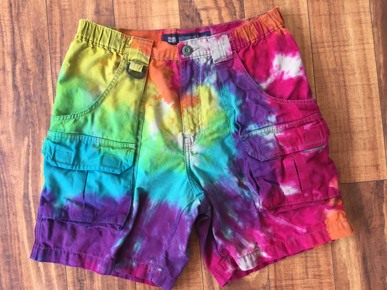 Size 30 upcycled Tie Dye Men/'s Cargo Shorts