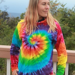 Tie Dye Rainbow Swirl Lightweight Hoodie Size Small