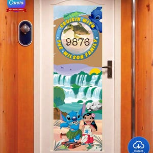 Puede incluir: Decoraci&oacute;n de puerta con una escena tropical colorida y personajes de dibujos animados. El dise&ntilde;o incluye una tortuga, cascadas y el texto "Cruisin' with The Wilson Family 9876". Tambi&eacute;n se presenta un personaje azul y una ni&ntilde;a con un vestido rojo.