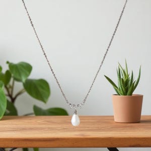 Silver or Gold Natural Freshwater Pearl Necklace, Diamond Minimalist Necklace, Stylish Pearl Necklace, Wedding Necklace