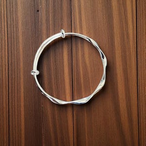 Sterling Silver Twisted Womens Mobius Bangle, Bracelet Bangle, Fully Adjustable, Sterling Silver, Fine Silver