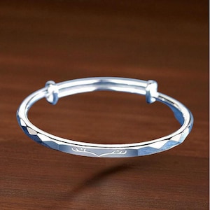 Sterling Silver Mobius Twist Bangle Bracelet for Women, Adjustable, Elegant Bridesmaid Gift or Jewelry Gift for Her, Everyday Wear